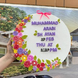 personalised floral name round canvas
